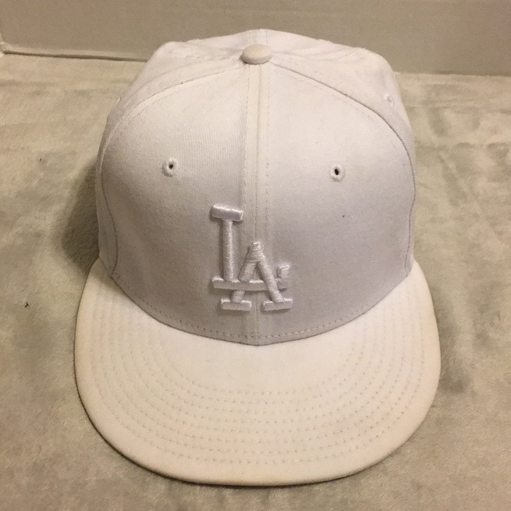 LA Dodgers white mens Fitted Cap size 7 1/8